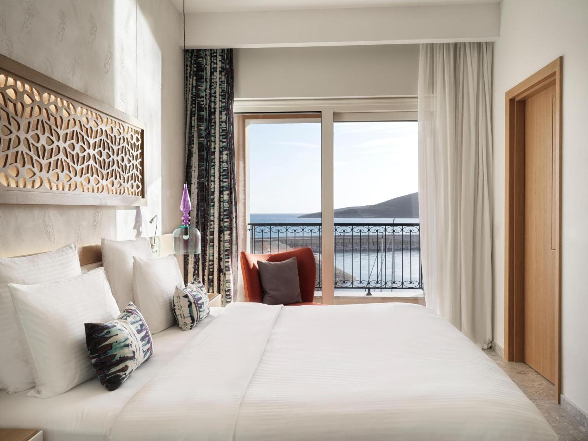 The Chedi Lustica Bay Hotel Tivat Bagian luar foto