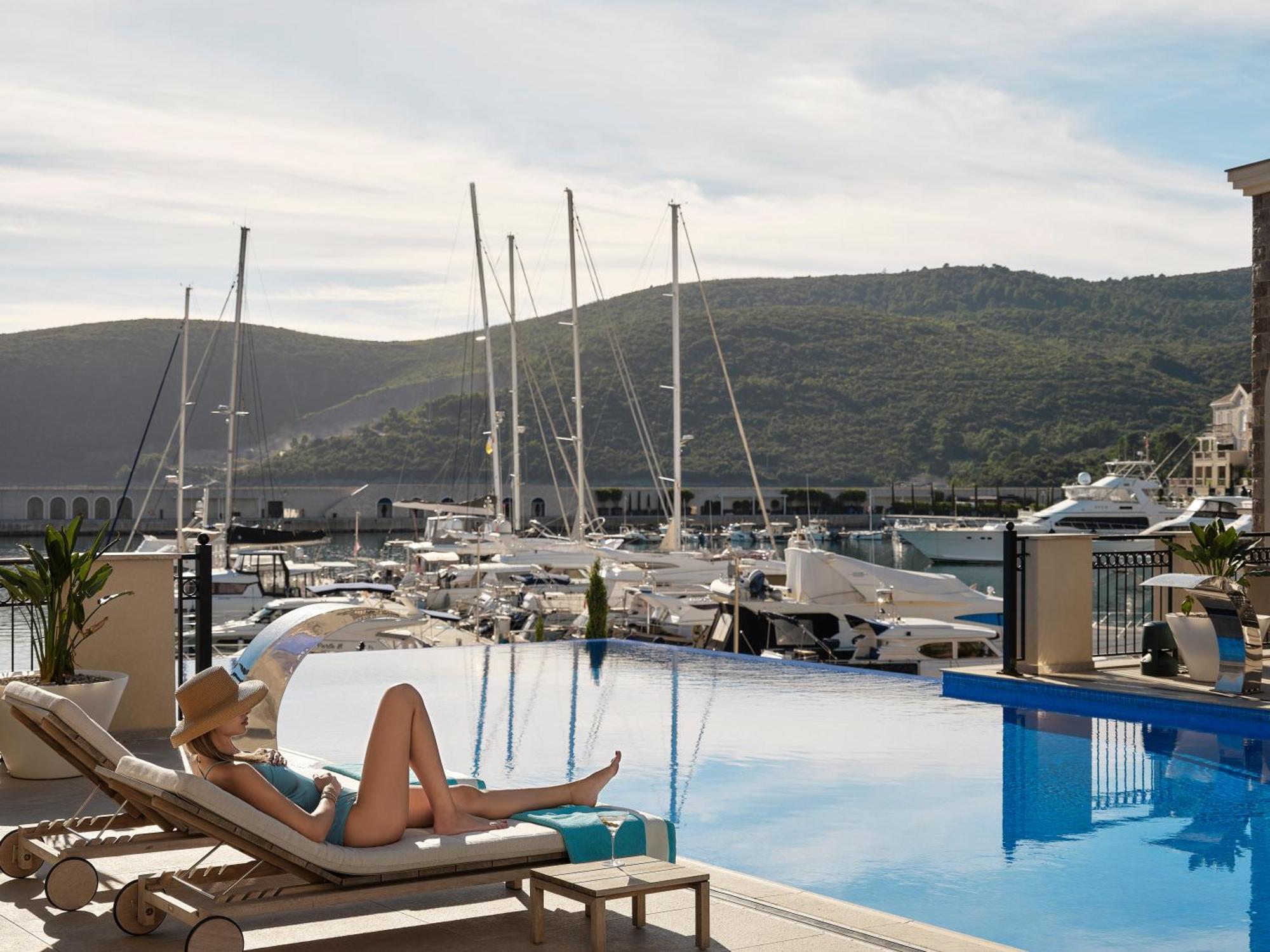 The Chedi Lustica Bay Hotel Tivat Bagian luar foto