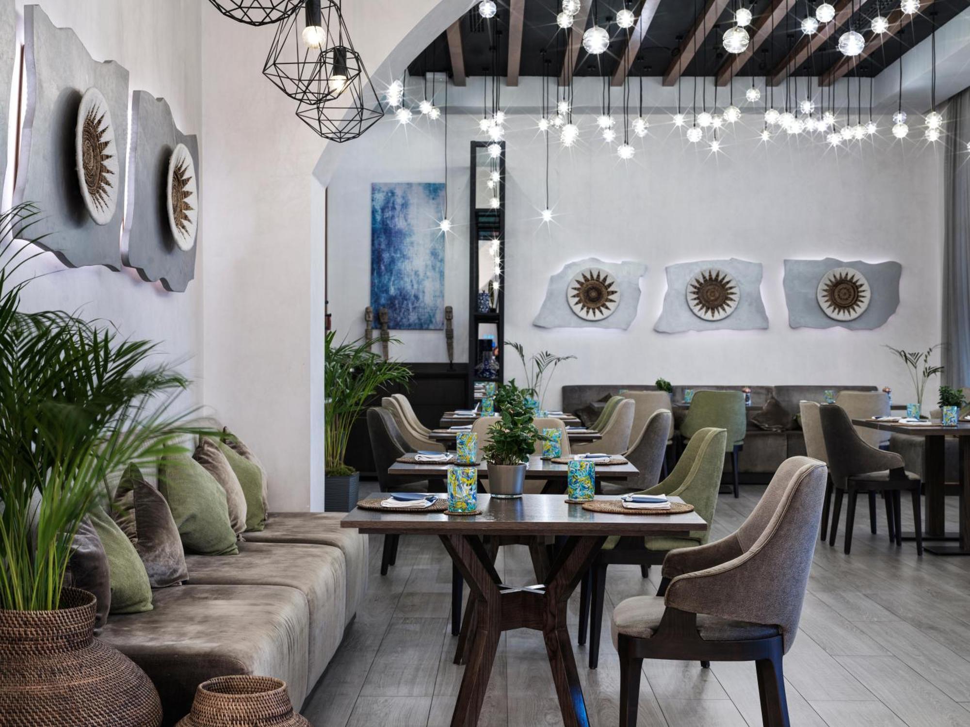 The Chedi Lustica Bay Hotel Tivat Bagian luar foto