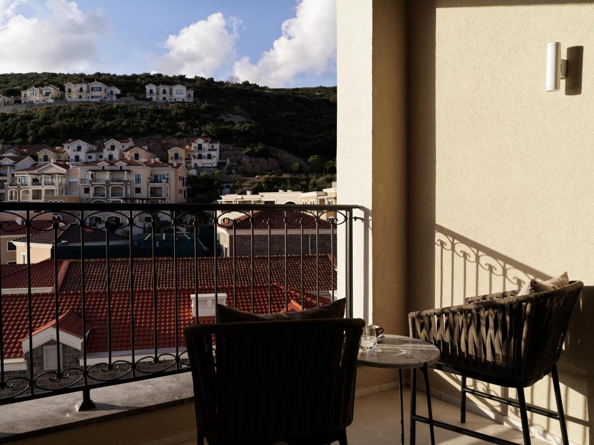 The Chedi Lustica Bay Hotel Tivat Bagian luar foto