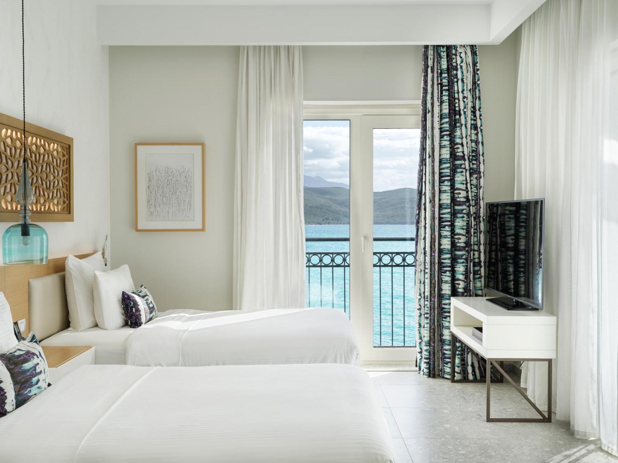 The Chedi Lustica Bay Hotel Tivat Bagian luar foto