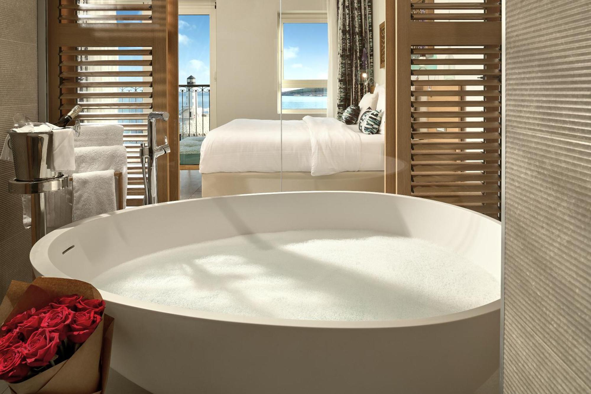 The Chedi Lustica Bay Hotel Tivat Bagian luar foto